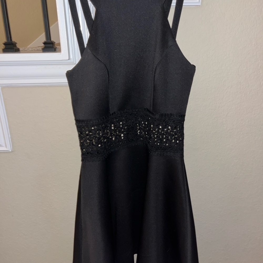 Beautiful black dress, size 1. Worn once
